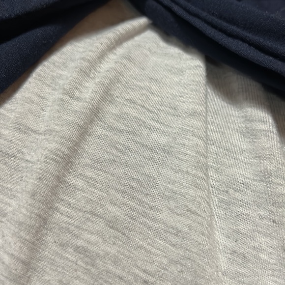 Motherhood Maternity Nursing Tulip Layer Tunic Top Navy & Heathered Gray SZ XL - Picture 7 of 7